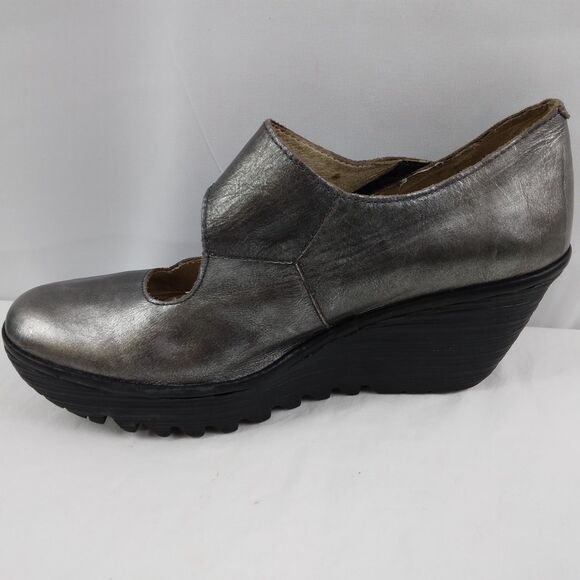 Fly London Gunmetal Gray Pewter Yasi Wedge Mary Jane Style Shoes 40 US 9 9.5 - Picture 7 of 13